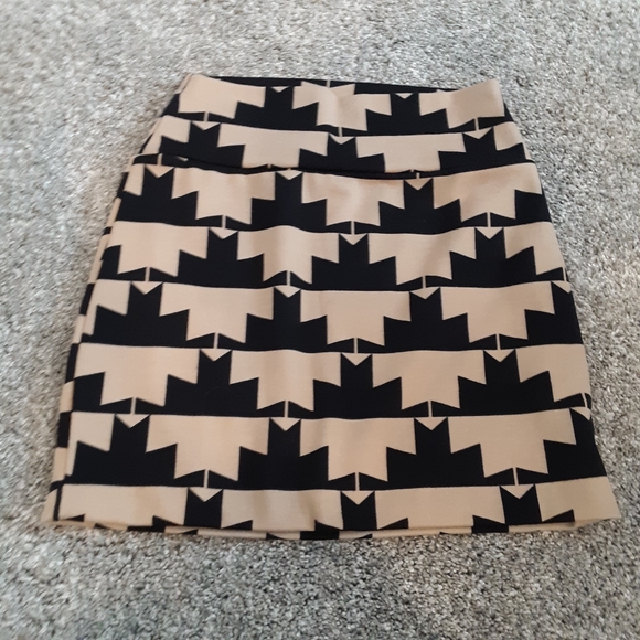 Living Doll Geometric Patterned Skirt, Women's S - Picture 1 of 7